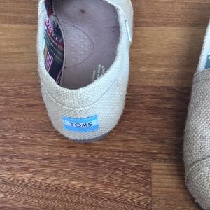 Toms Shoes - Toms burlap shoe Toms Shoes - Toms burlap shoe